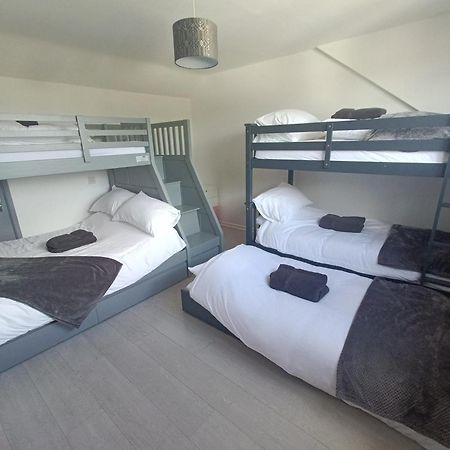 Alton Towers & Foxtail Barns & Oak Barns & Peak District Villa Wetleyrocks Kültér fotó